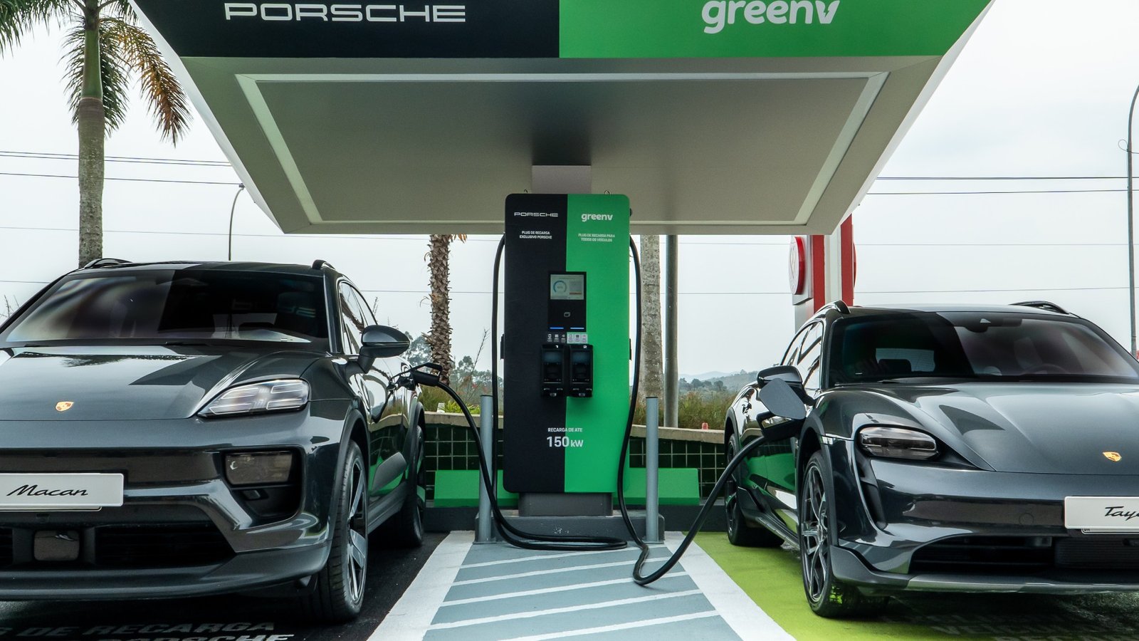 Porsche anuncia 66 novos carregadores DC ultra rápidos de 150 kW nas rodovias do Brasil