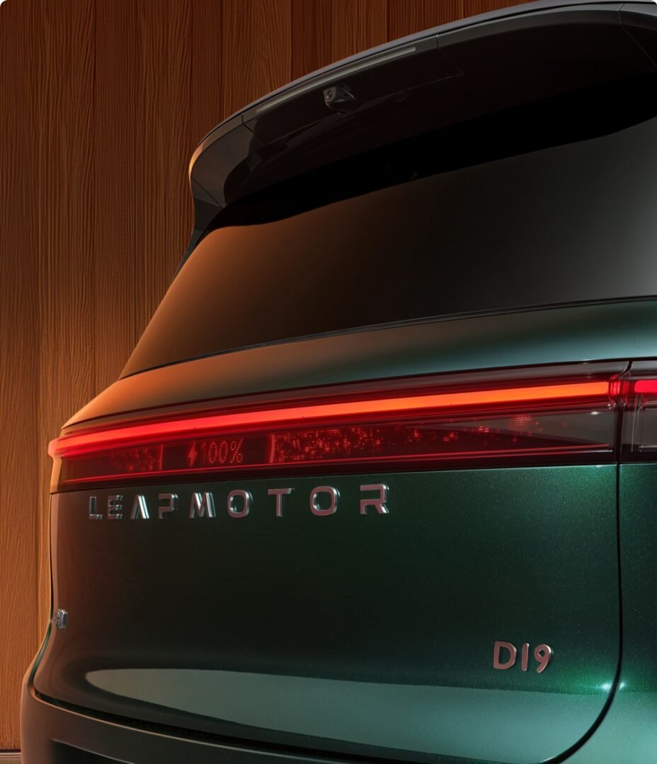 Traseira do Leapmotor D19 