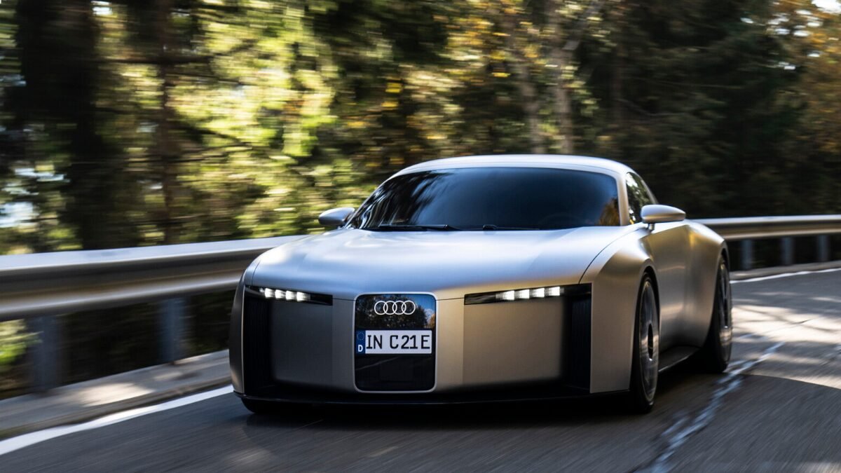 Foto do carro conceito Audi Concept C, de frente