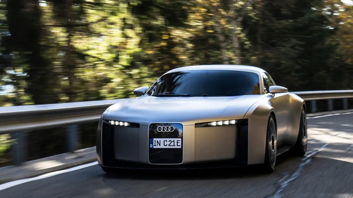 Foto do carro conceito Audi Concept C, de frente