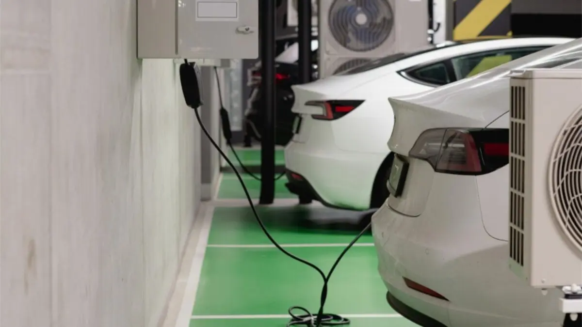 Imagem de carros no carregador