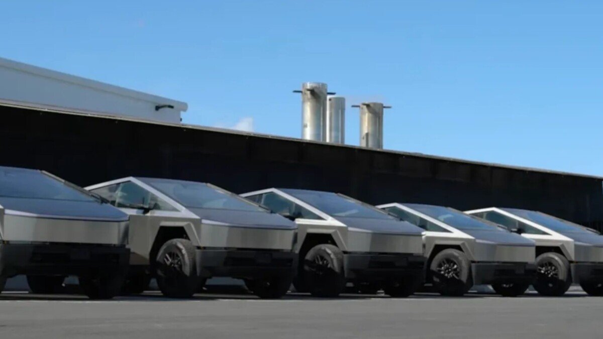 Fila de Cybertrucks entregues na SpaceX