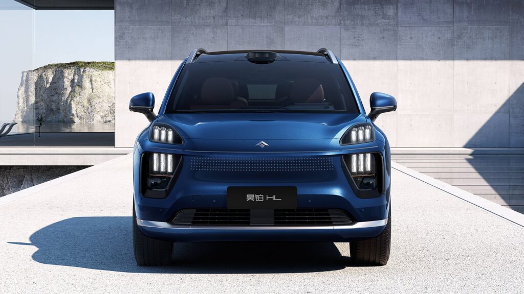 Visão frontal do carro GAC Hyptec HL