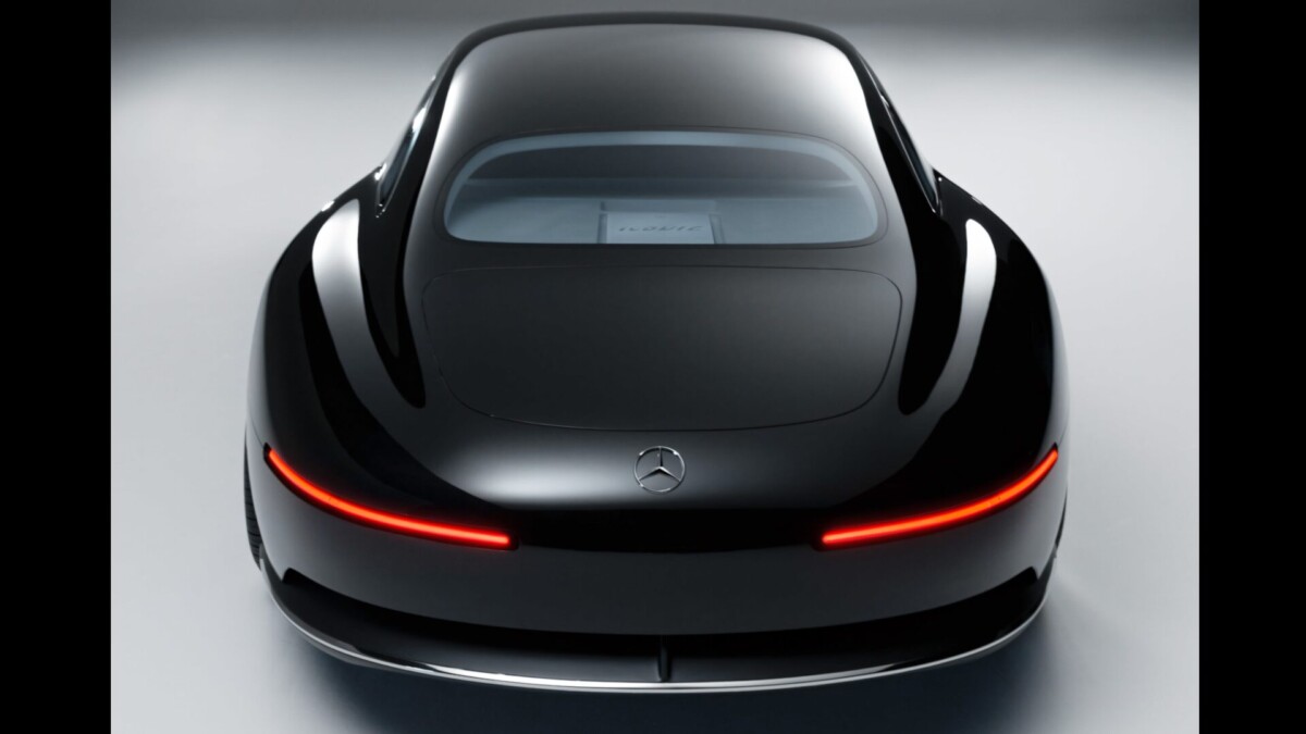 Carro conceito Mercedes-Benz Vision Iconic visto por trás