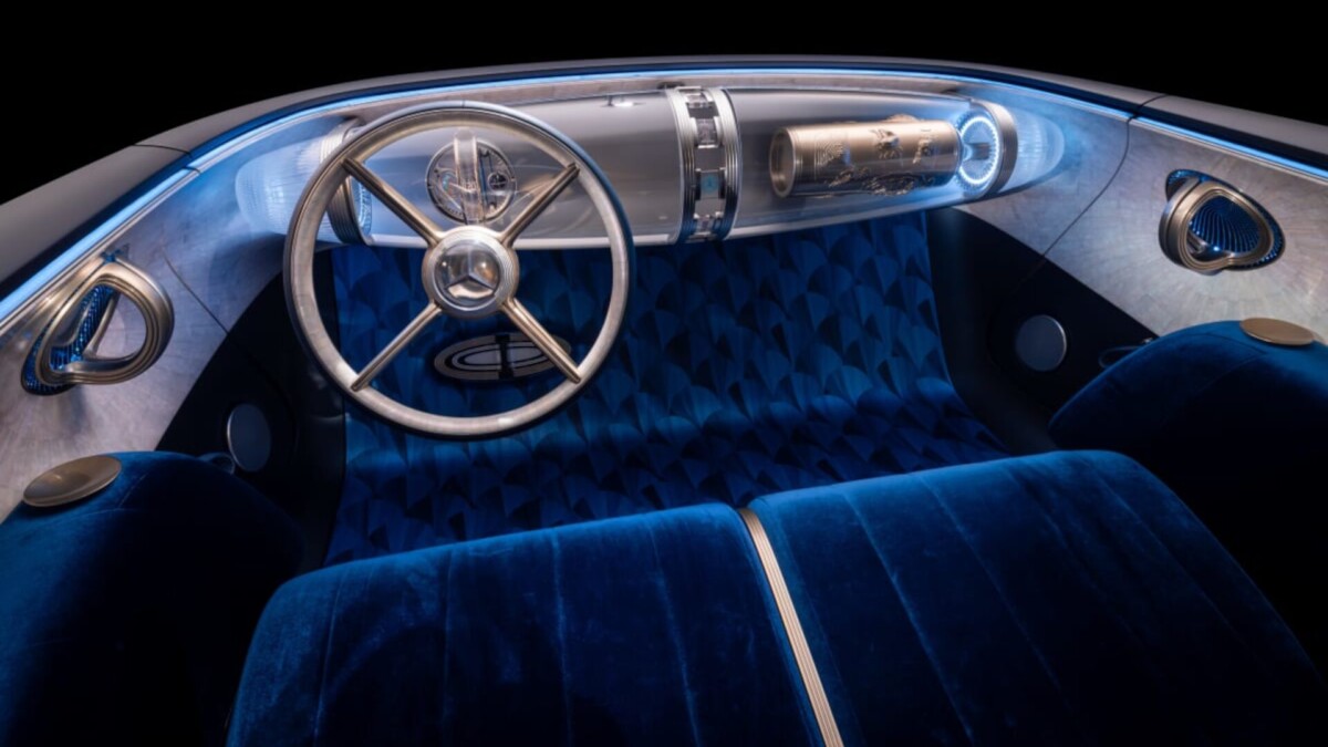 Painel do carro-conceito Mercedes-Benz Vision Iconic