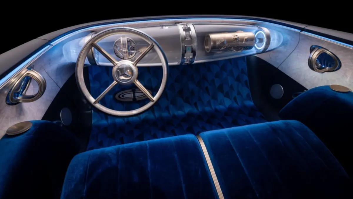 Painel do carro-conceito Mercedes-Benz Vision Iconic