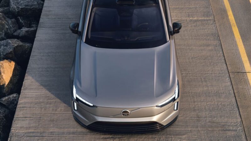 Foto promocional do carro elétrico Volvo EX90