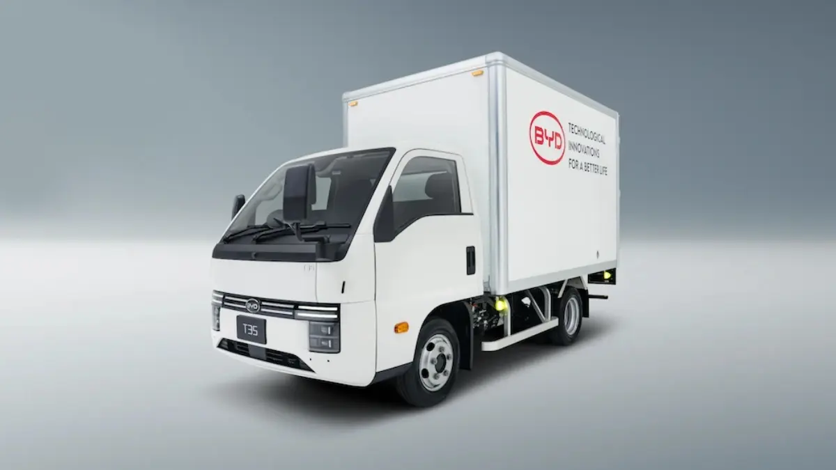Caminhão elétrico BYD T35 na versão furgão de alumínio
