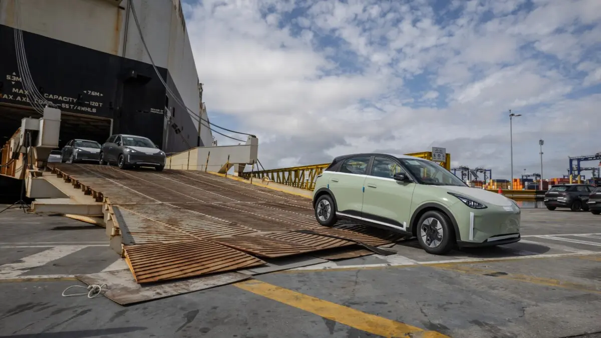 Chegada do Geely EX2 ao Porto de Paranaguá (PR)