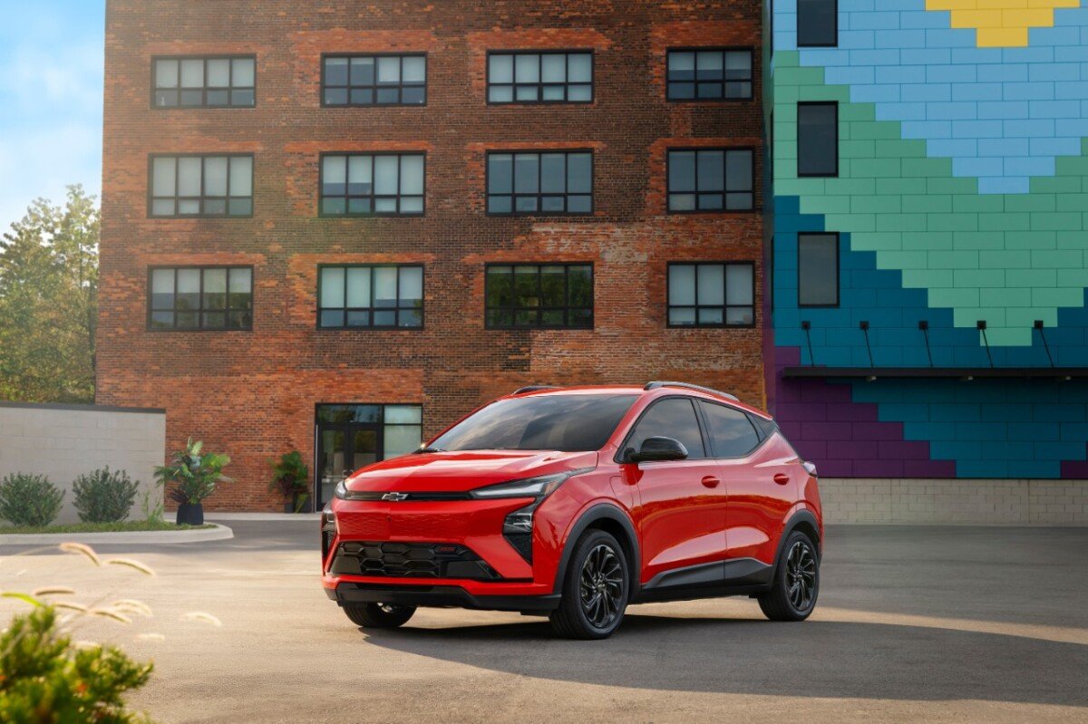 Foto do novo Chevrolet Bolt 2027, de frente