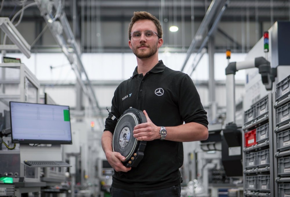 Motor com tecnologia de fluxo axial da Yasa é leve e compacto