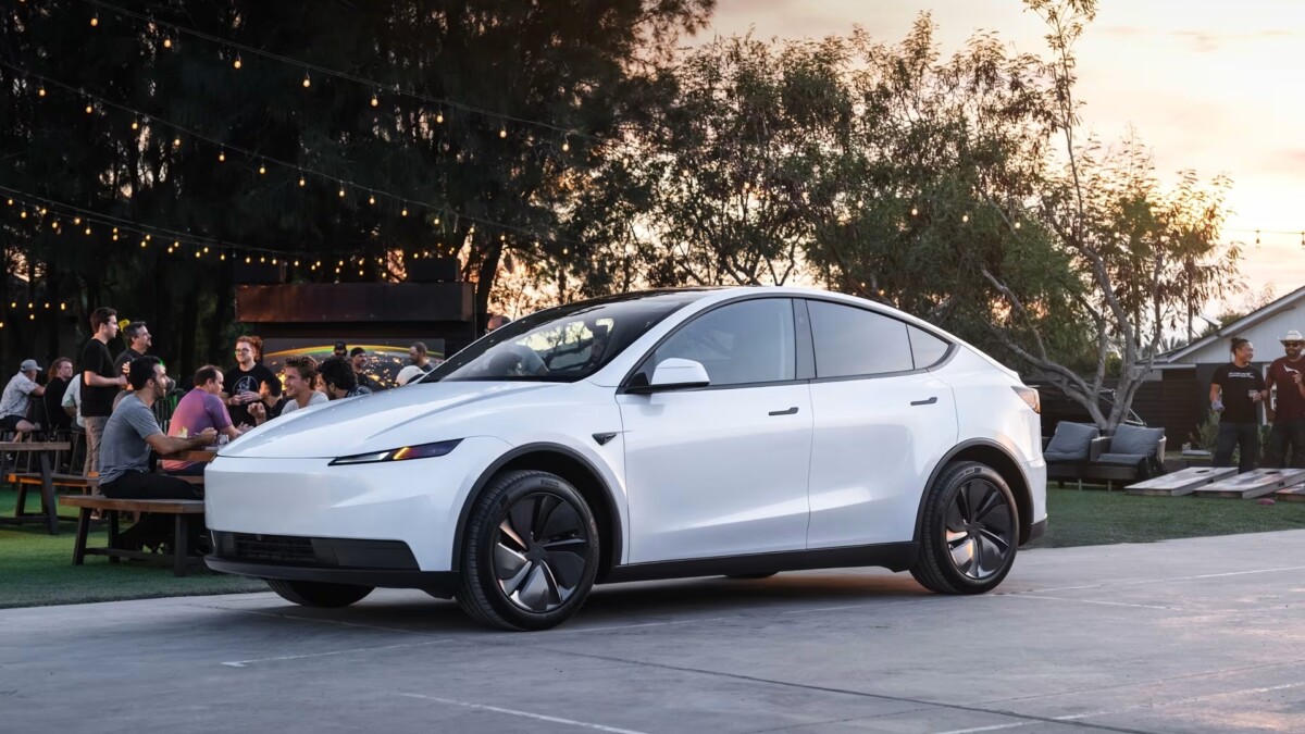 Tesla Model Y Standard