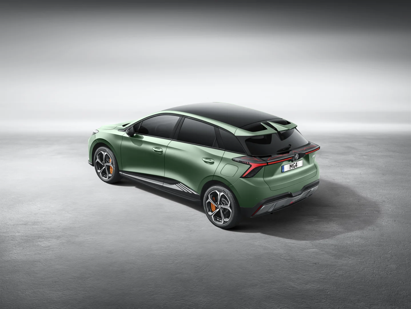 Foto do carro MG4, saindo