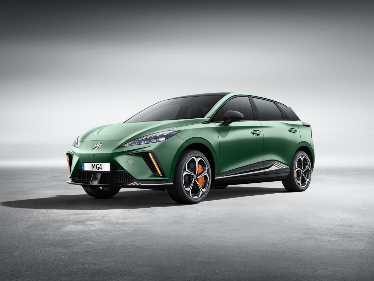 Foto do carro MG4, chegando