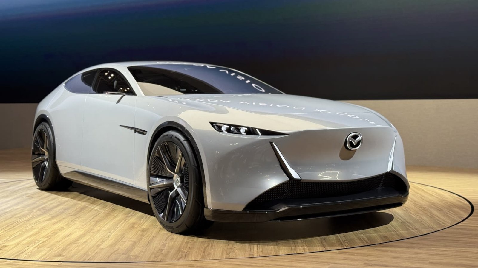 Carro conceito Mazda Vision X-Coupe