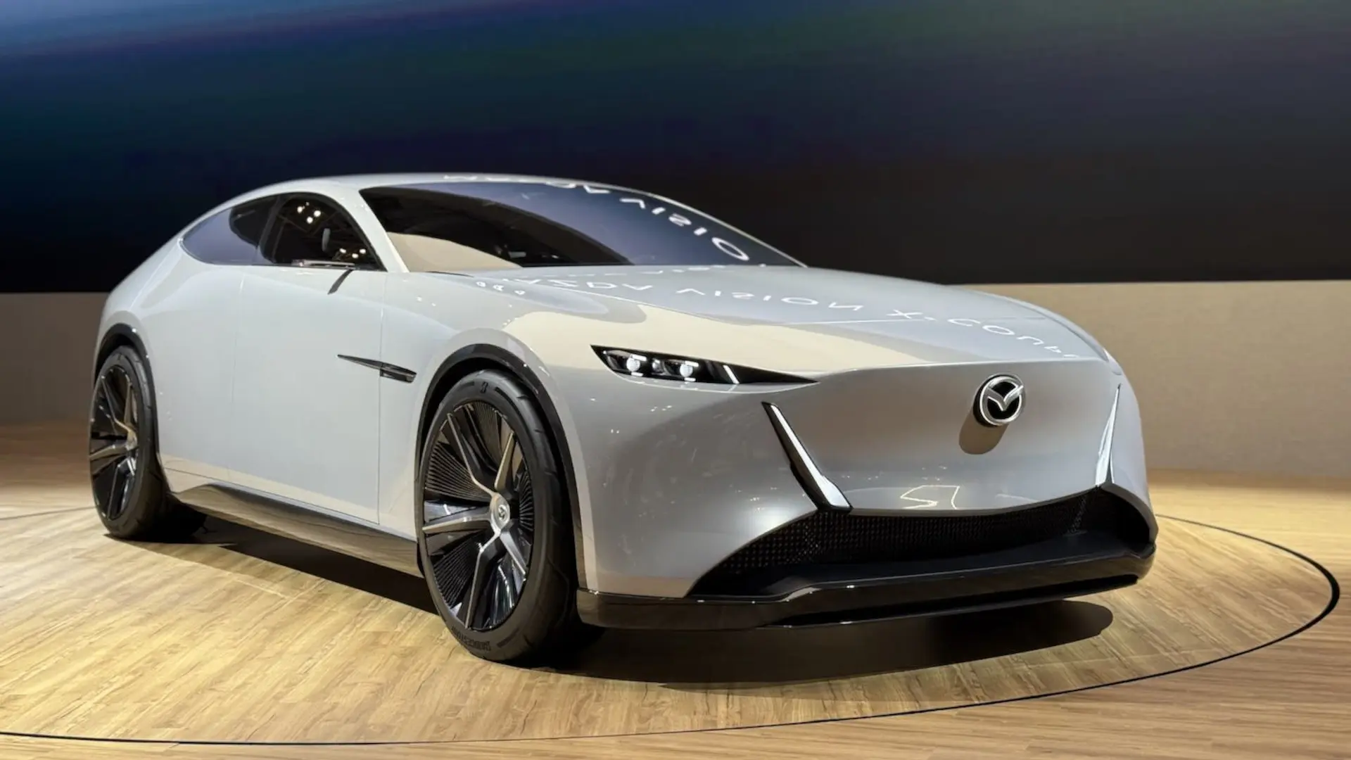Carro conceito Mazda Vision X-Coupe