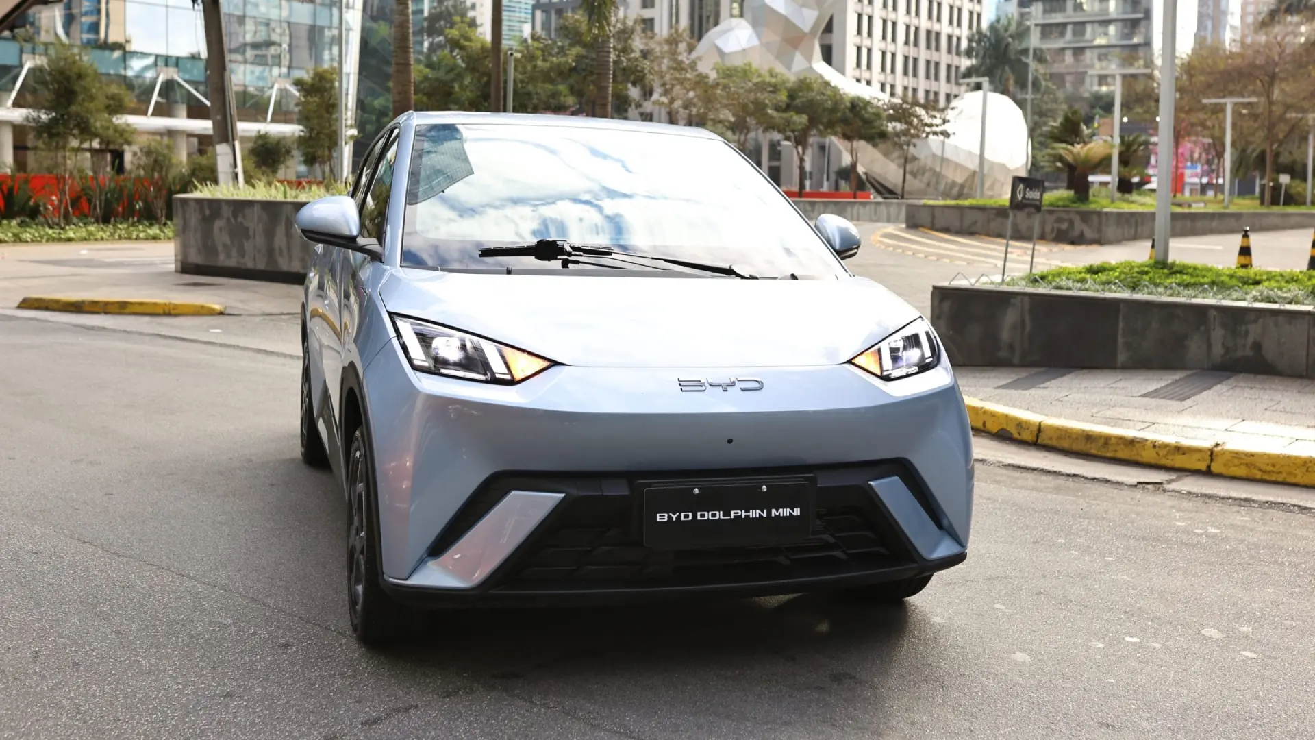 BYD vendeu 100 mil carros 100% elétricos no Brasil em pouco mais de 3 anos