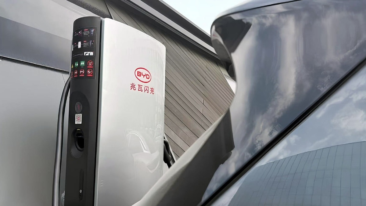 BYD vai trazer para o Brasil seus carregadores de 1 MW, os mais rápidos do mundo