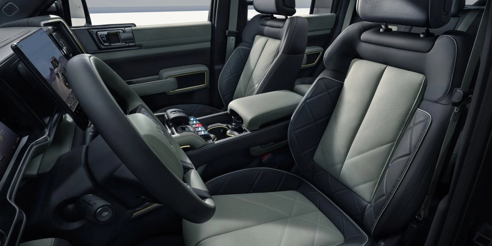 Interior do Denza B5