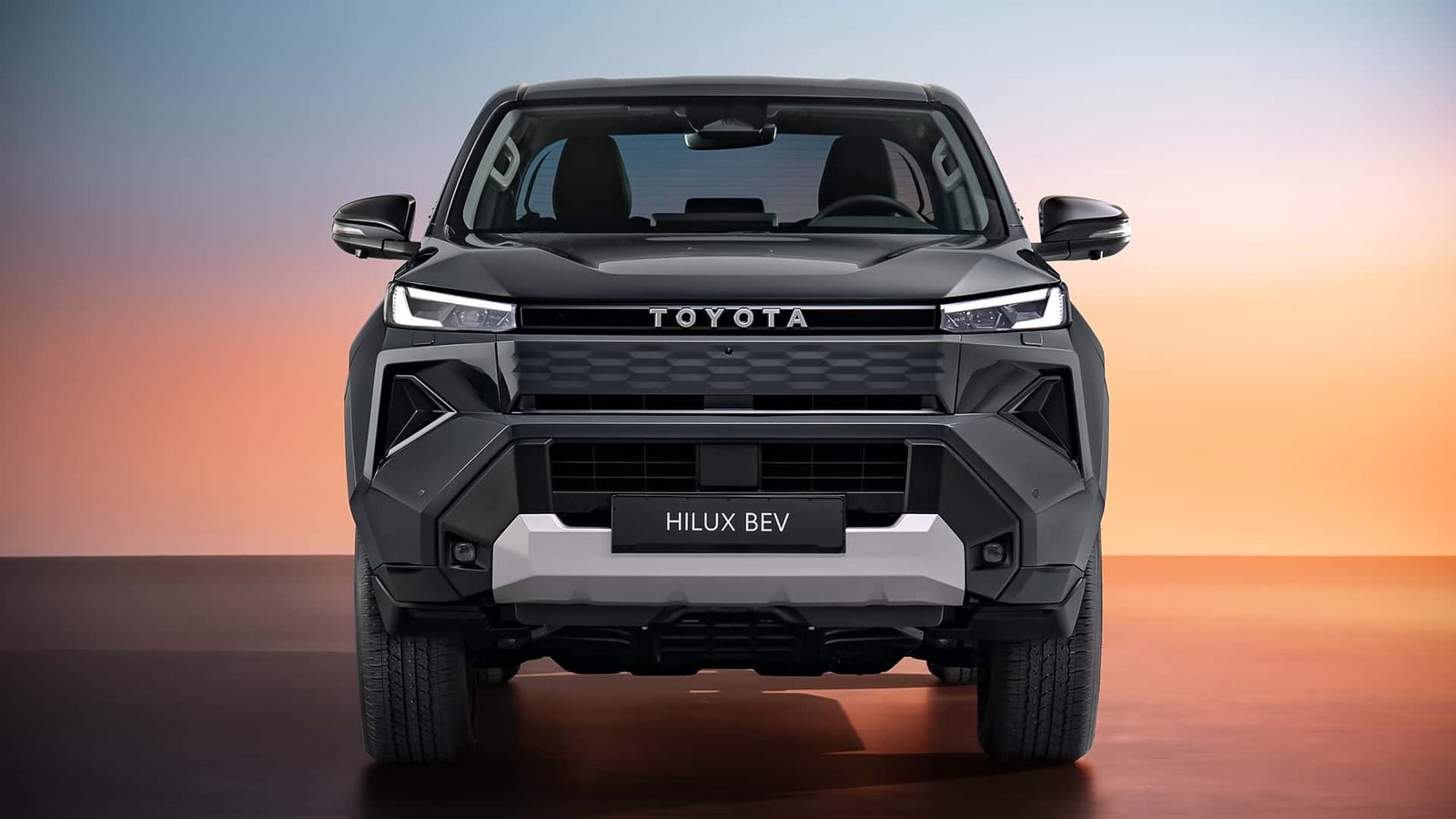Foto da Toyota Hilux Travo (elétrica BEV), frente
