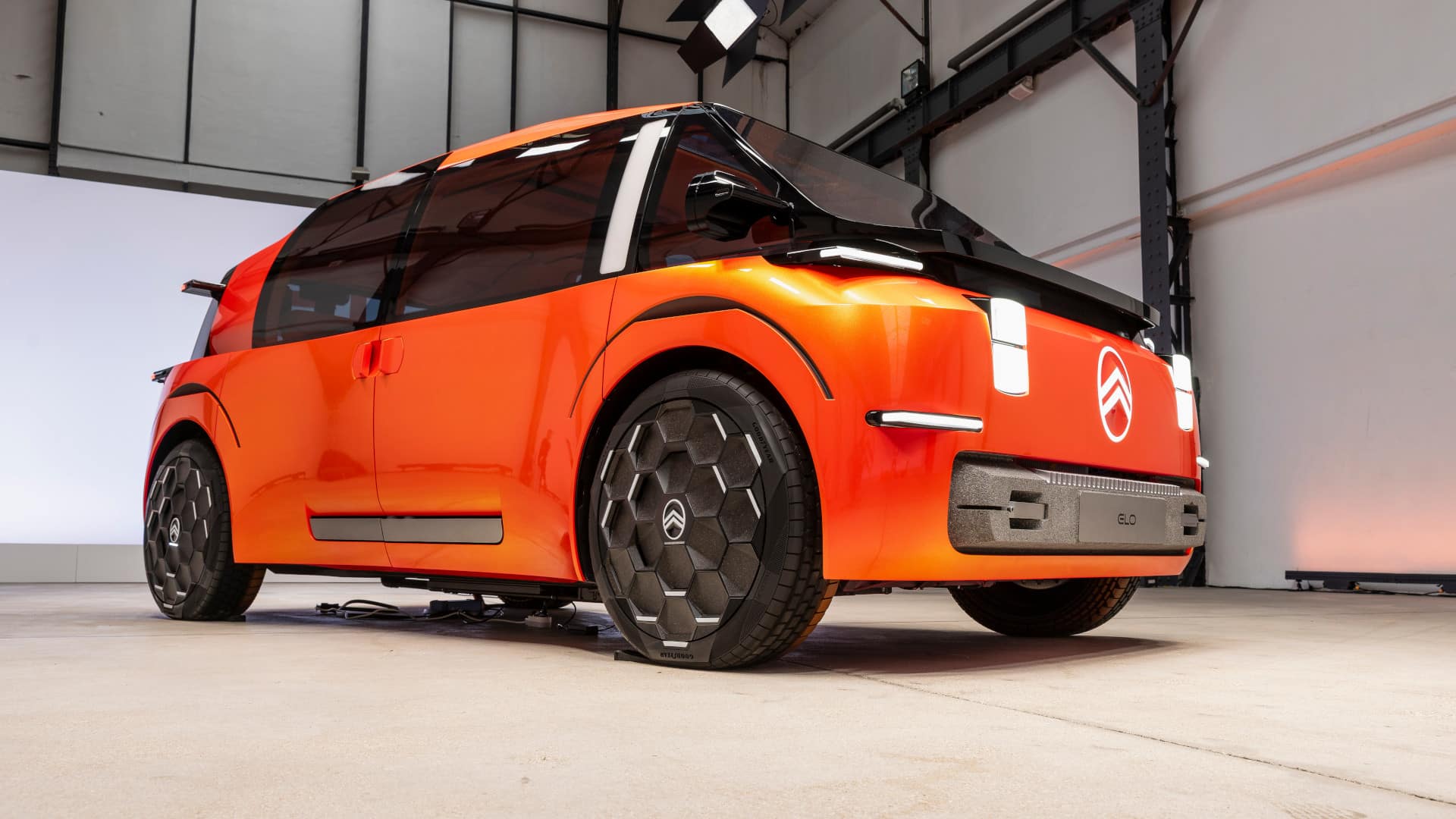 Foto do carro conceito Citroën Elo, visão geral