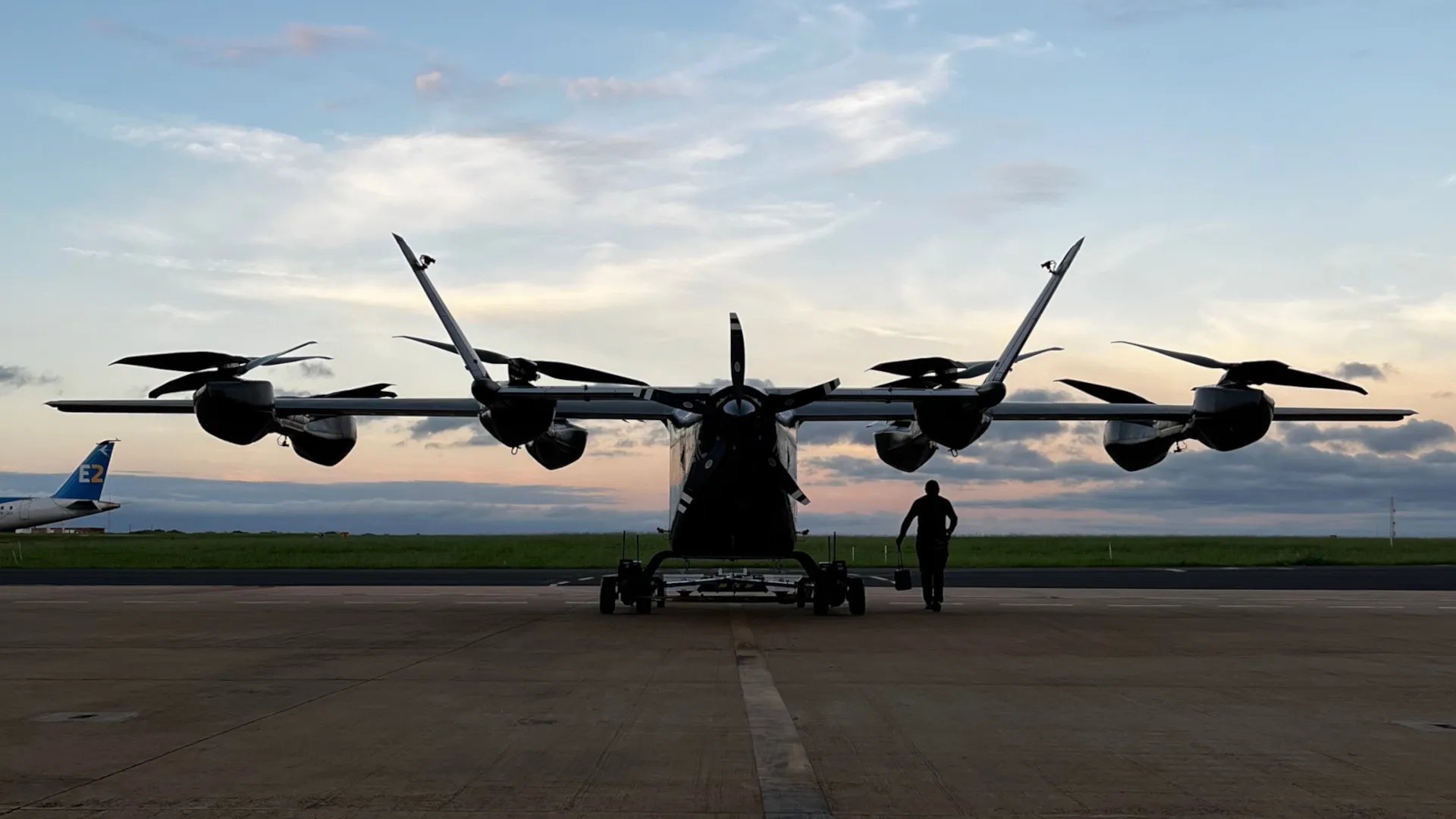 Foto do eVTOL Eve Air da Embraer