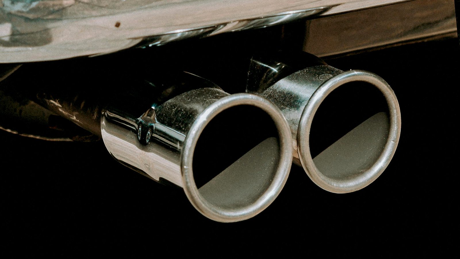 Escapamento de carro