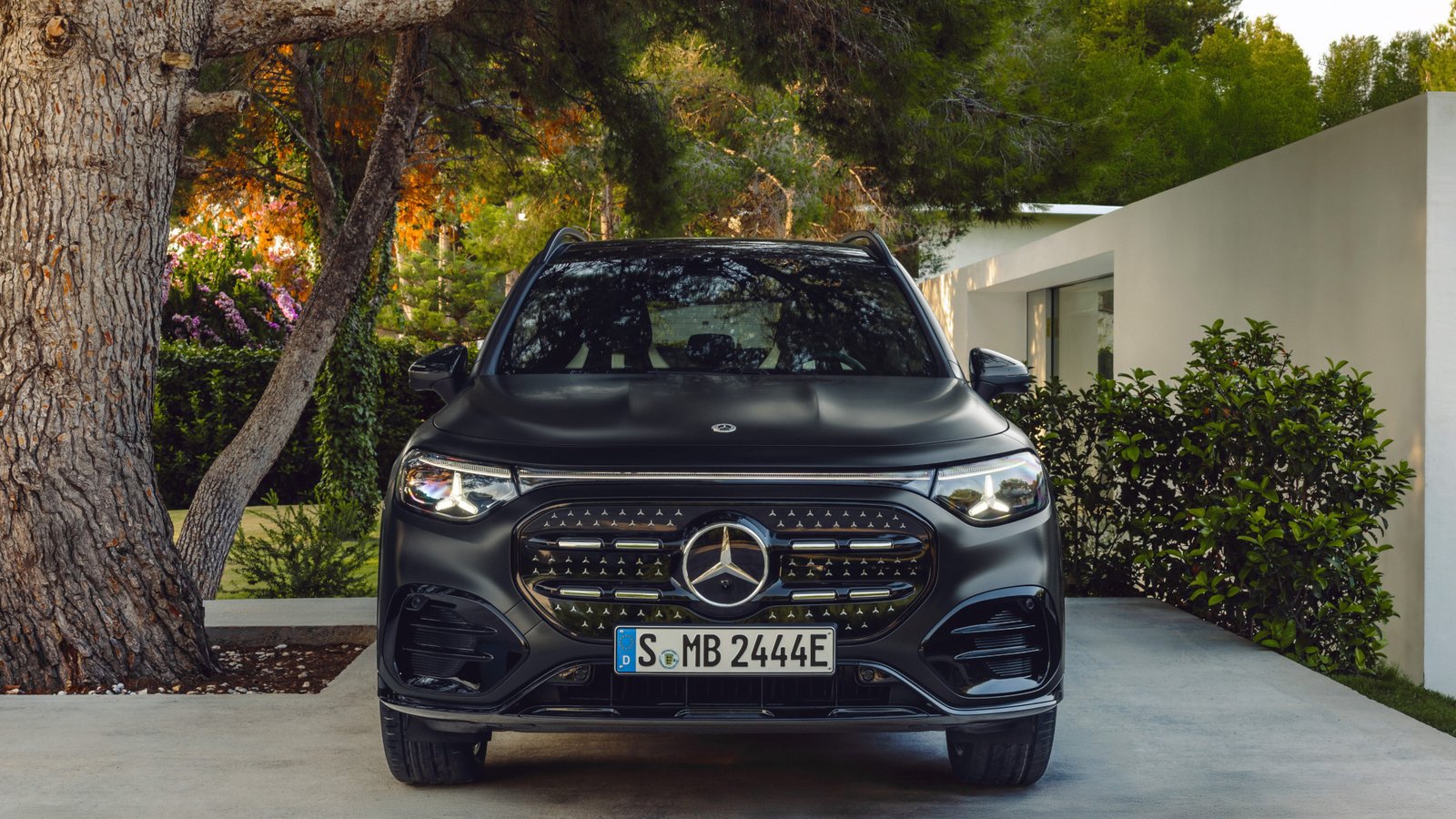 Foto do carro Mercedes-Benz GLB 2026, frontal