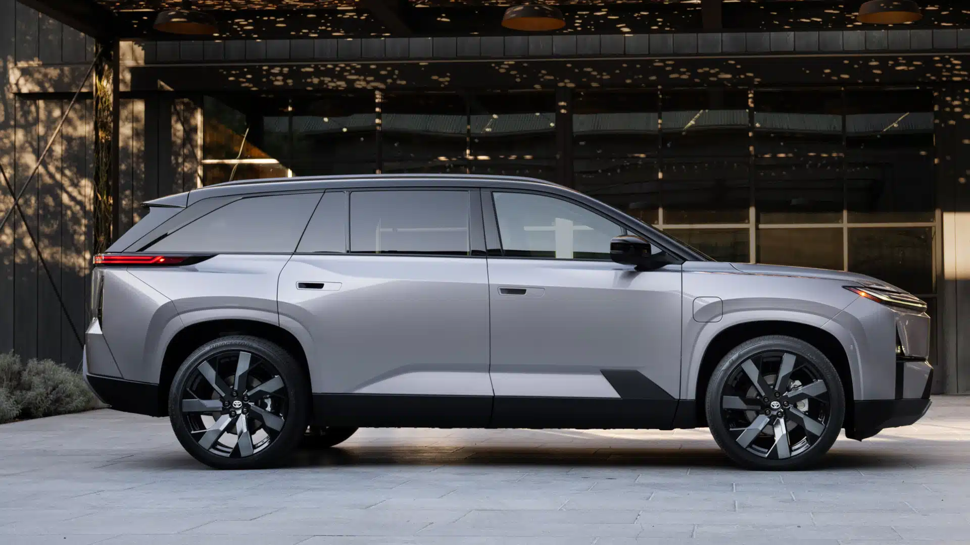 Foto do Toyota Highlander, lateral