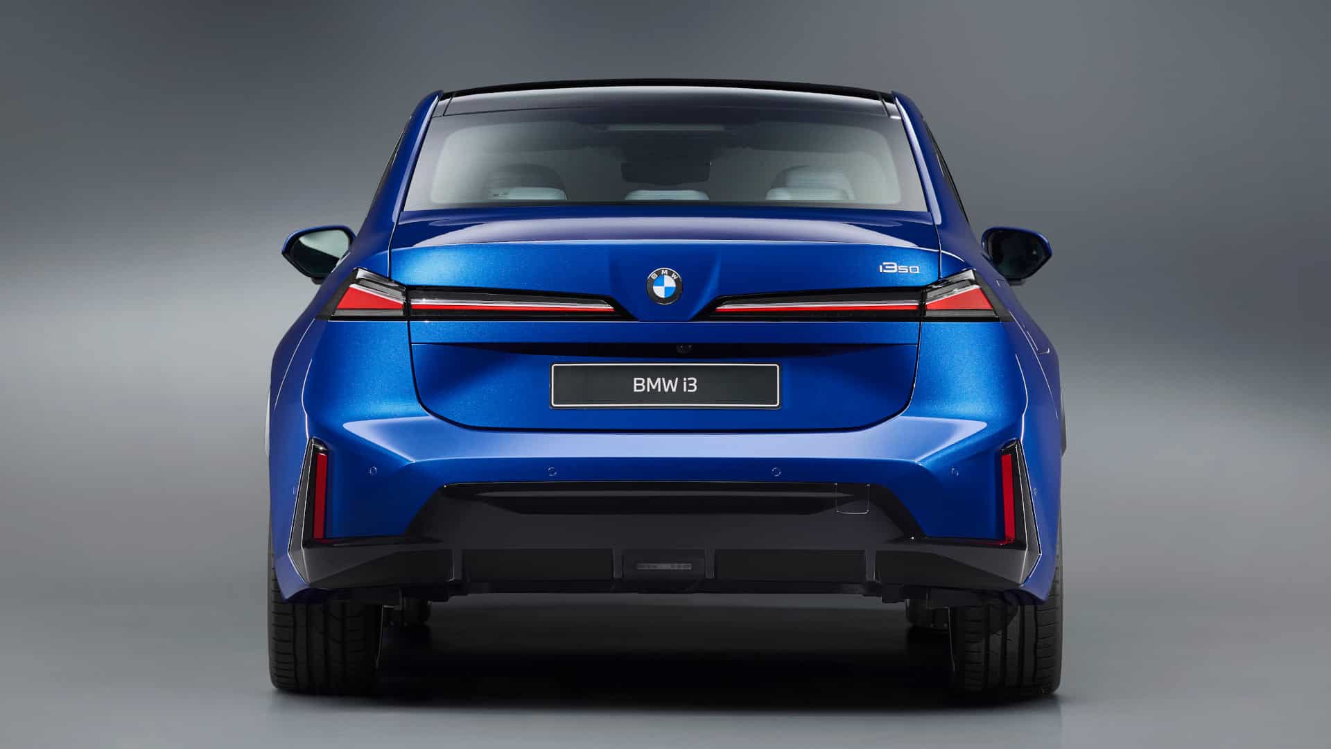 Foto promocional do BMW i3, traseira