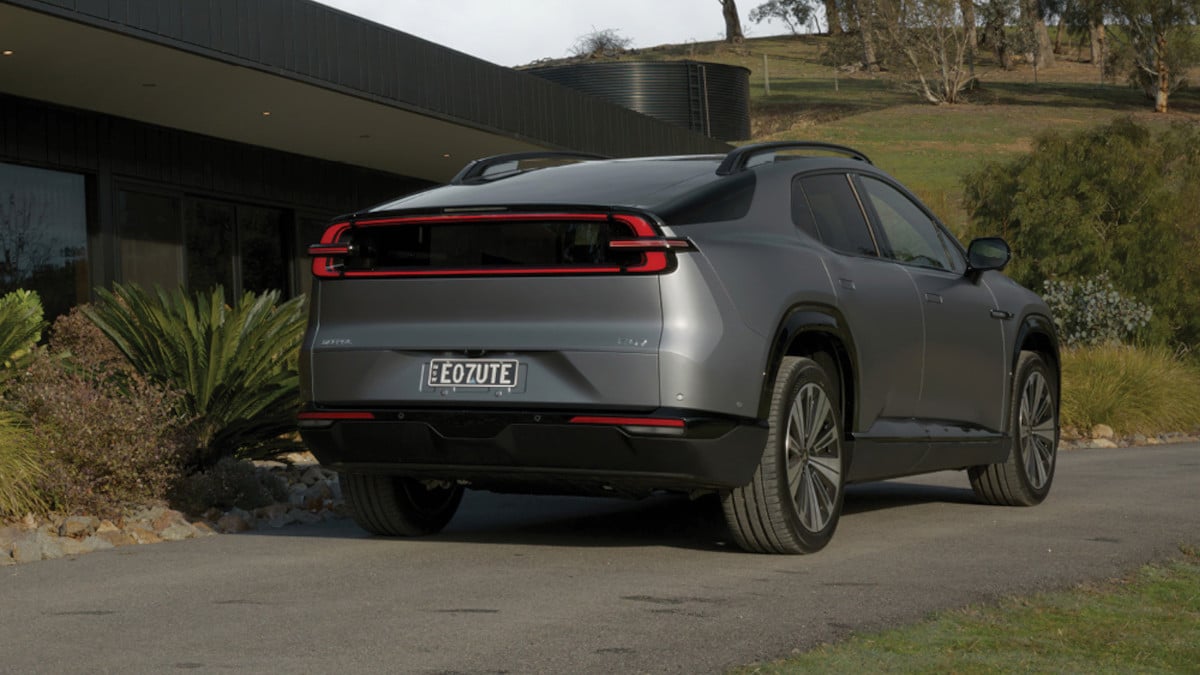 Foto do Deepal E07, traseira