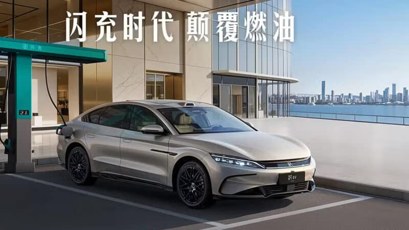 BYD Han com carregamento Flash