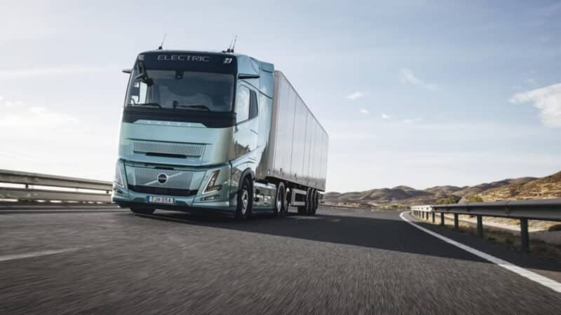 Caminhão Volvo FH Aero Electric