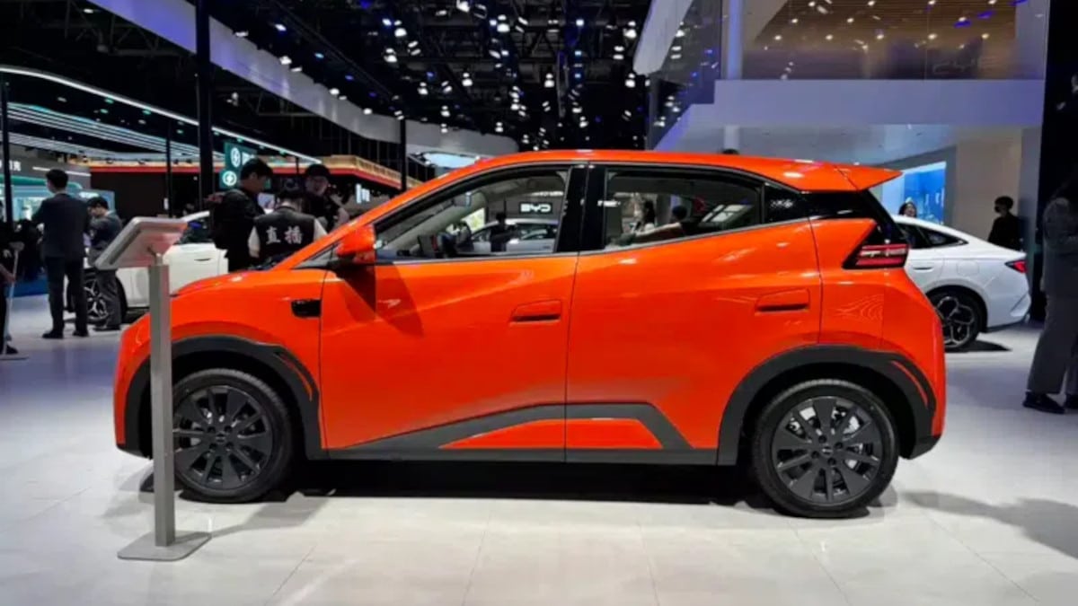 BYD Dolphin Mini 2027, lateral