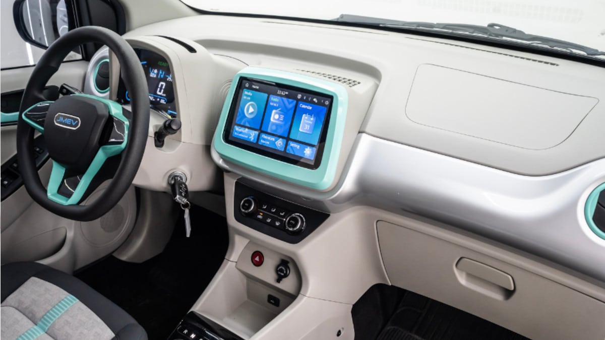 Carro subcompacto JM EV2, painel