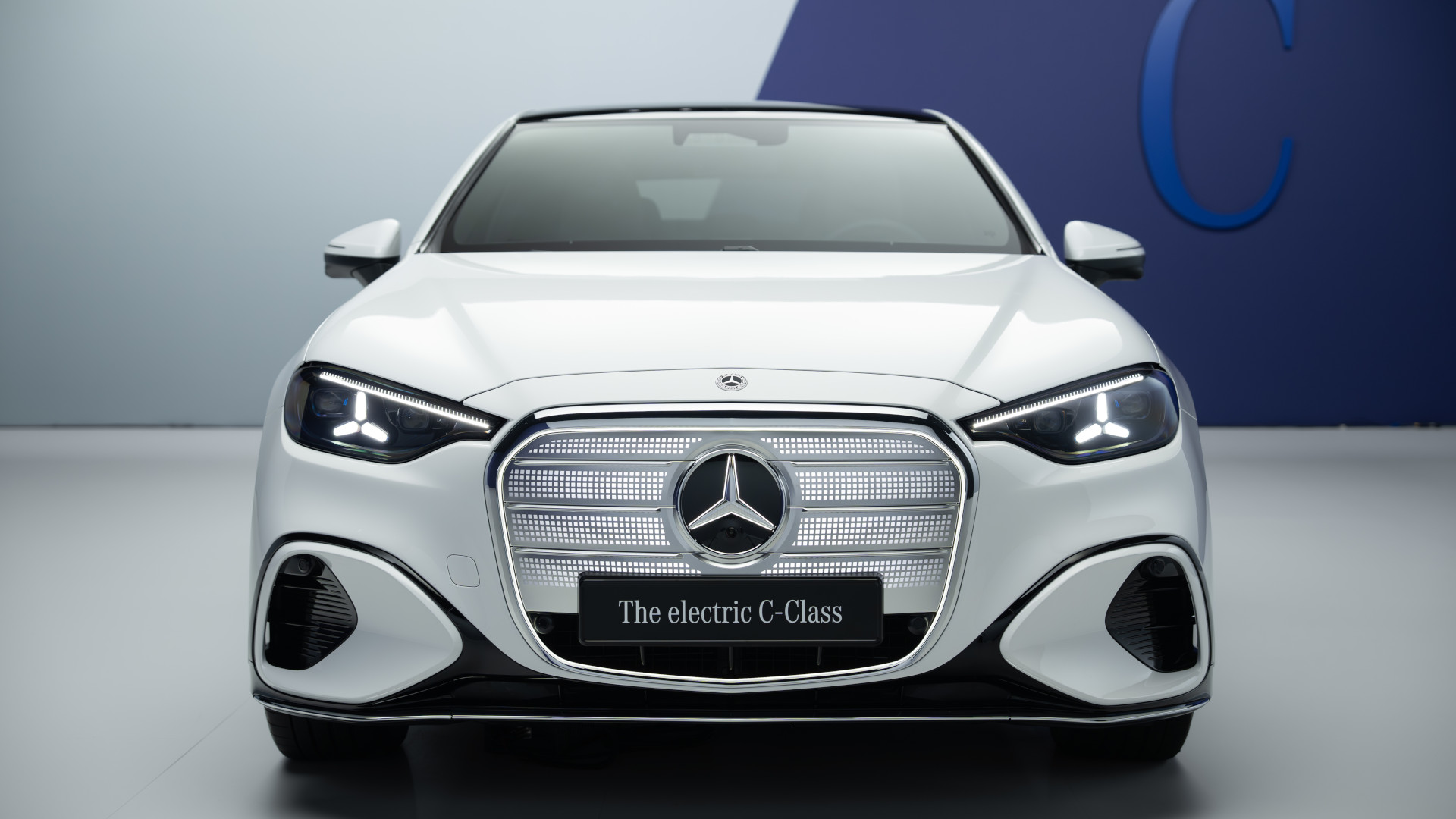 Mercedes Benz Classe C elétrico, frente