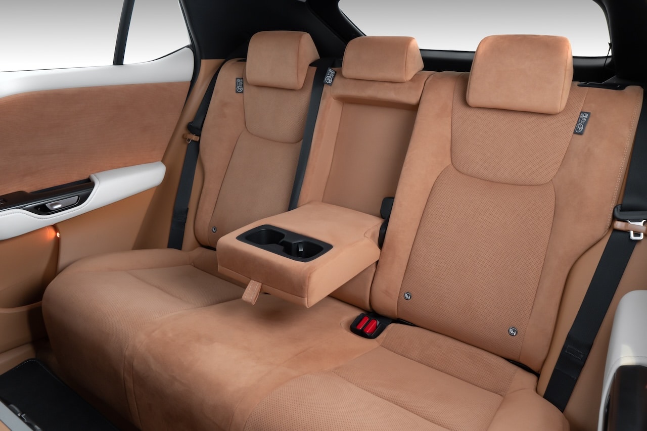 Banco traseiro do Lexus RZ 500e