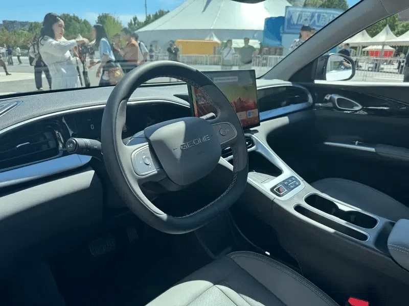 Interior do novo Geely EX2 2027