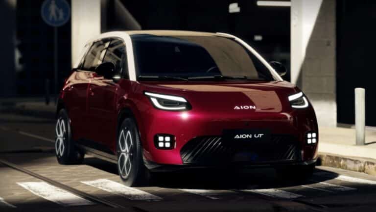 GAC Aion UT entra na batalha dos intermediários com 204 cv, alcance de até 310 km e a partir de R$ 139.990