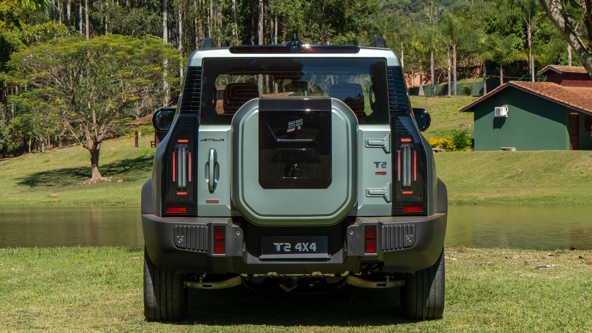 Jetour T2 XWD, traseira