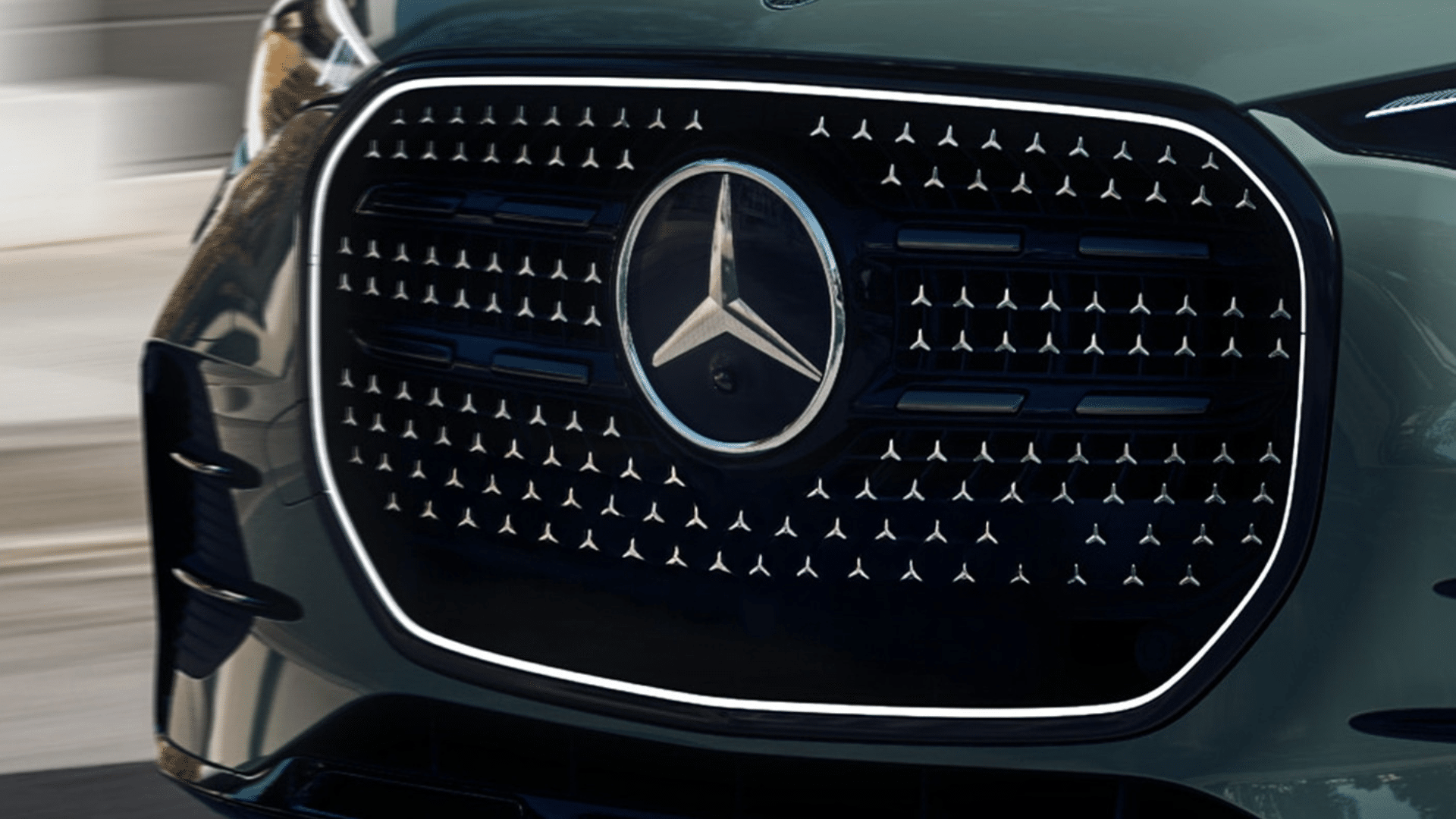 Mercedes-Benz GLA 2028 logo