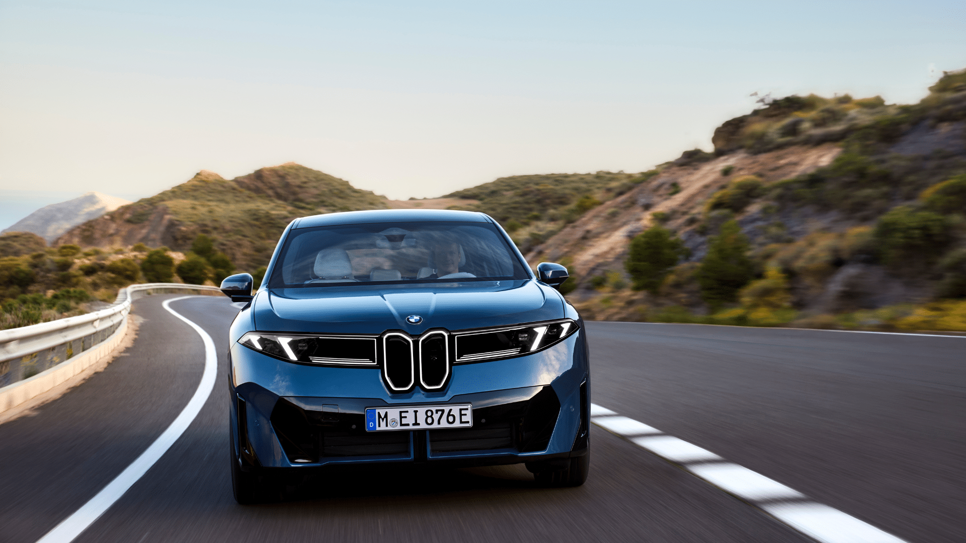 Novo BMW iX3