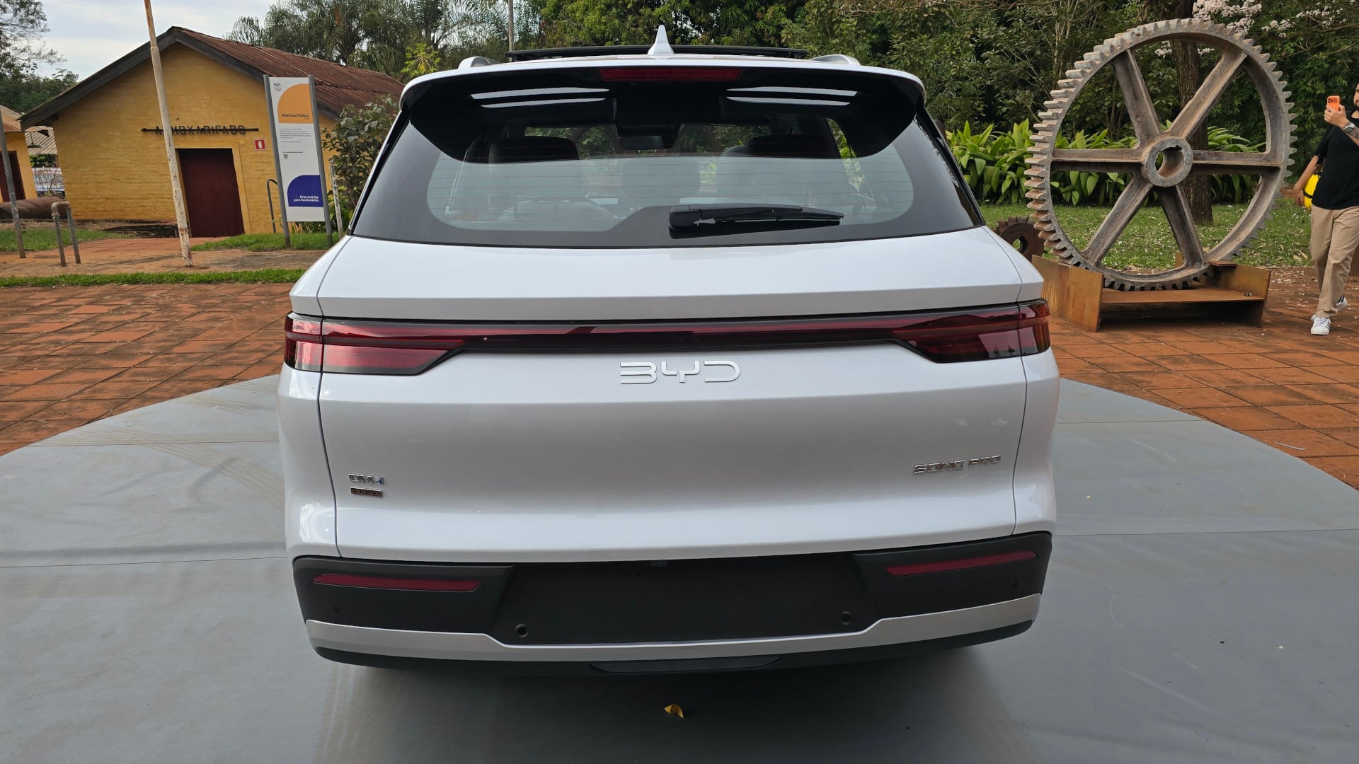 BYD Song Pro 3 traseira