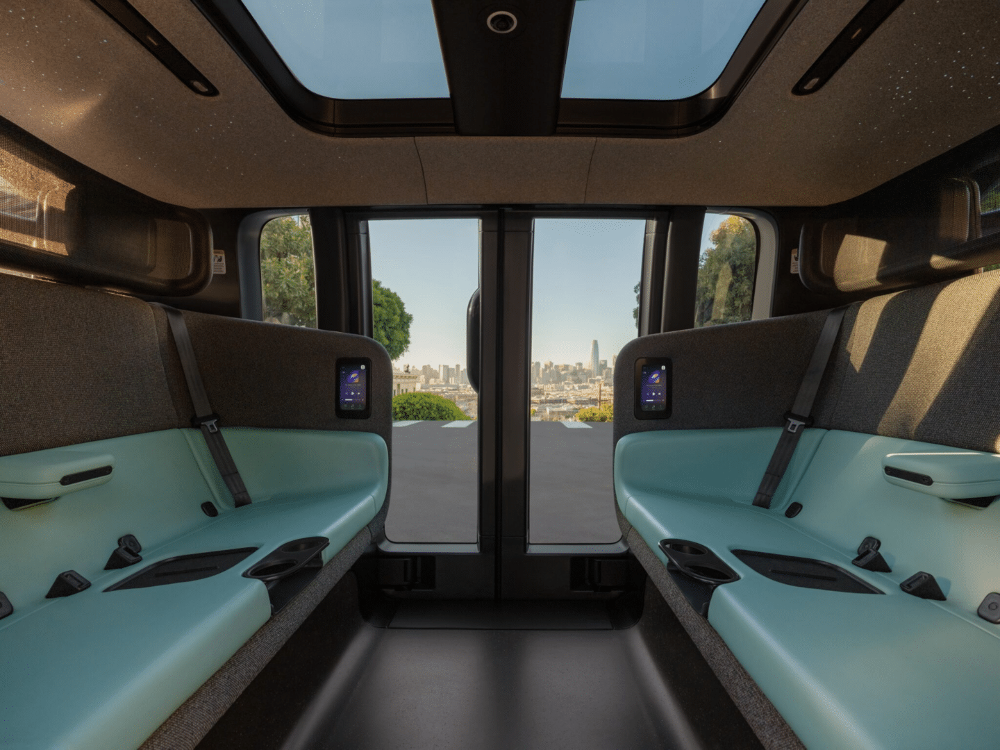 Interior do Zoox Robotaxi