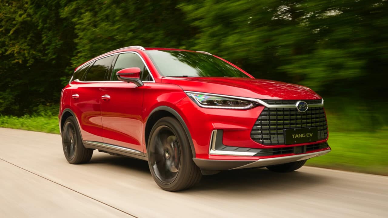 Foto promocional do BYD Tan 2022
