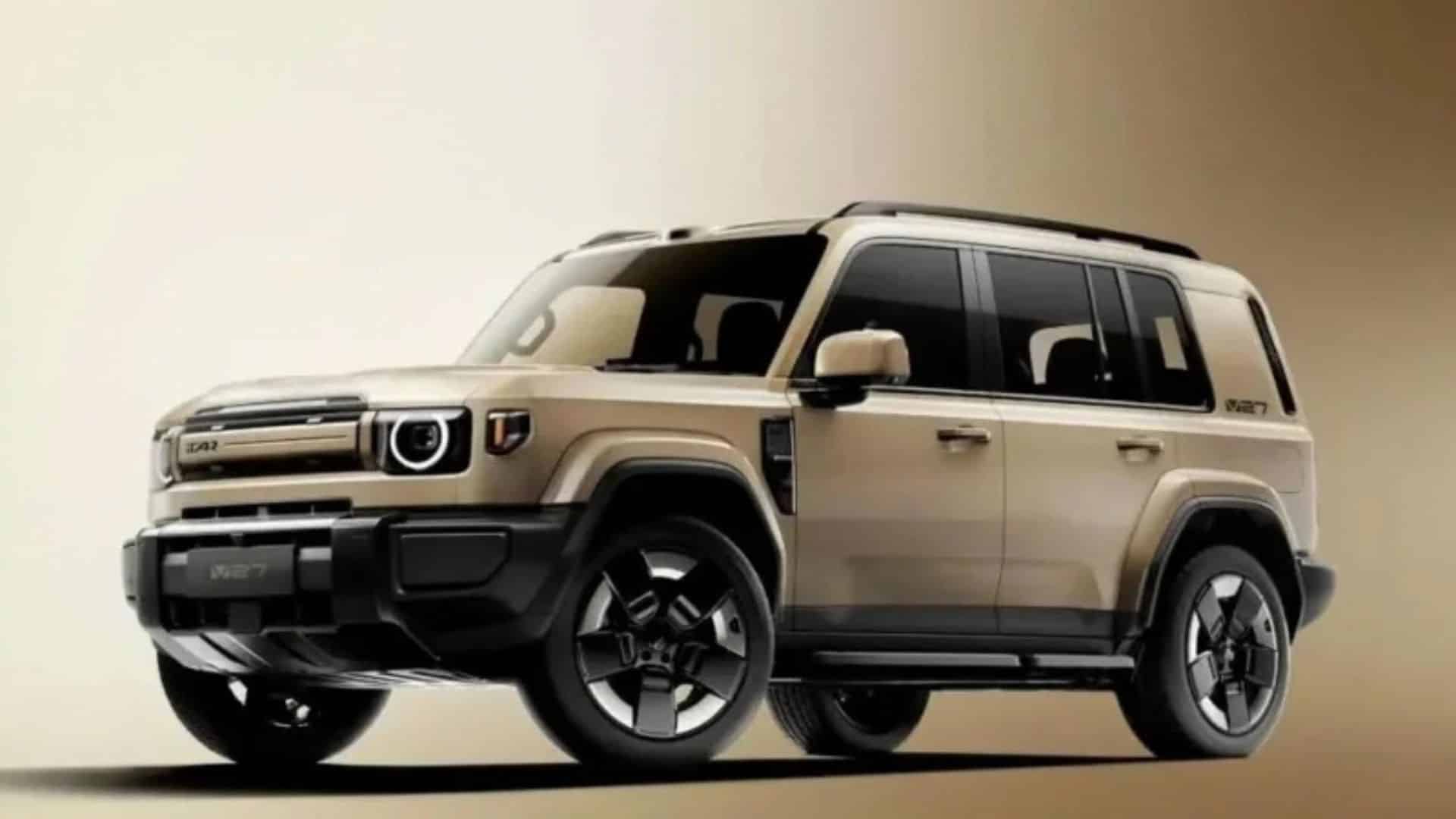 SUV iCar V27 bege visto em ângulo lateral dianteiro, destacando a carroceria robusta, teto com barras e rodas de liga leve escuras