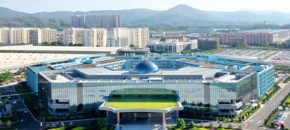 Foto aérea da sede da montadora de carros BYD em Shenzen, China