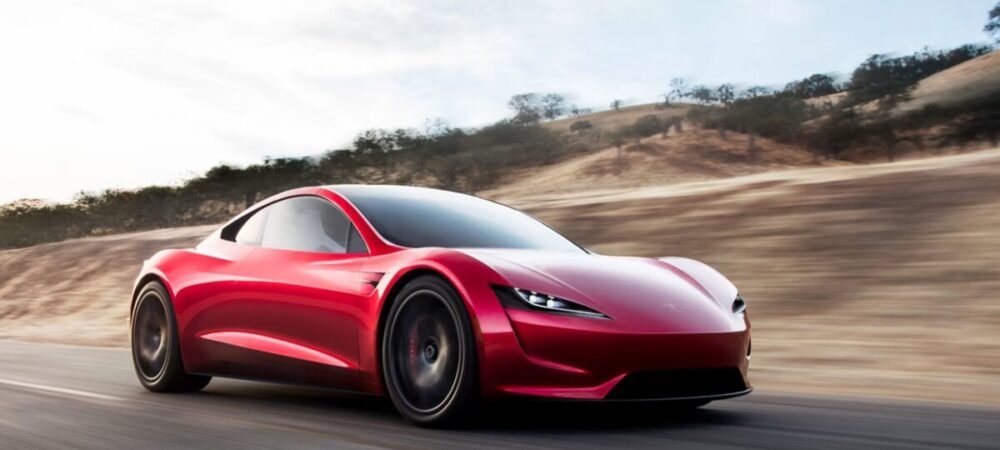 Tesla Roadster 2a Geracao Imagem conceito do Tesla Roadster de 2a geração na estrada