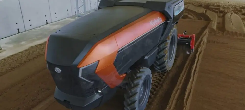 Still de vídeo apresentando o trator autônomo da Kubota